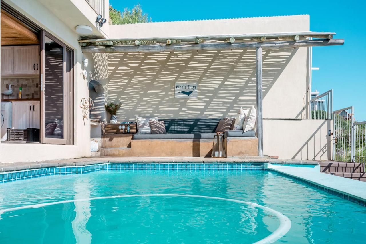 Whale Huys Luxury Oceanfront Eco Villa Gansbaai Bagian luar foto