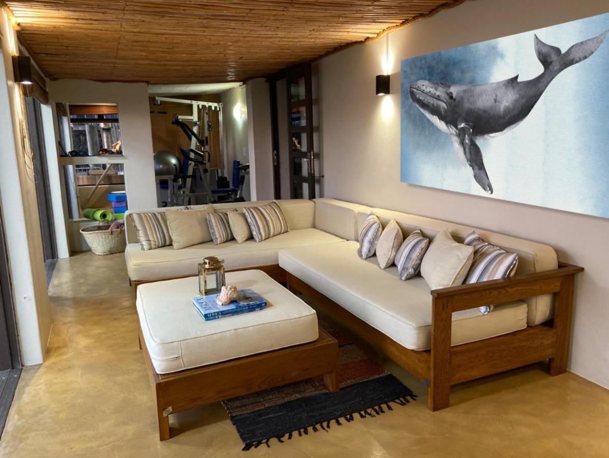 Whale Huys Luxury Oceanfront Eco Villa Gansbaai Bagian luar foto