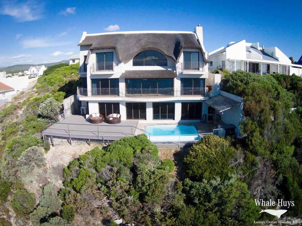 Whale Huys Luxury Oceanfront Eco Villa Gansbaai Bagian luar foto