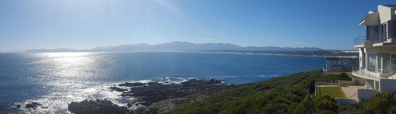 Whale Huys Luxury Oceanfront Eco Villa Gansbaai Bagian luar foto