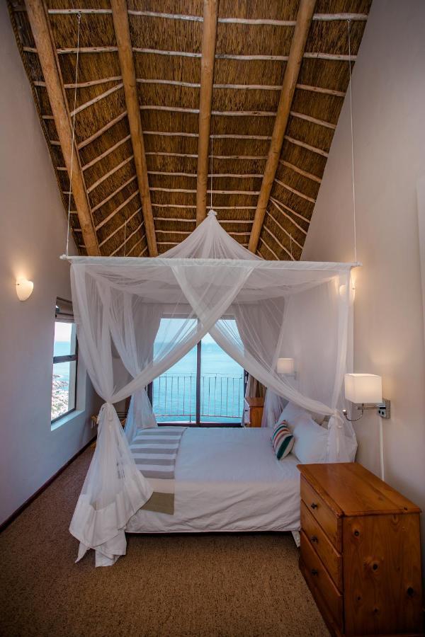 Whale Huys Luxury Oceanfront Eco Villa Gansbaai Bagian luar foto